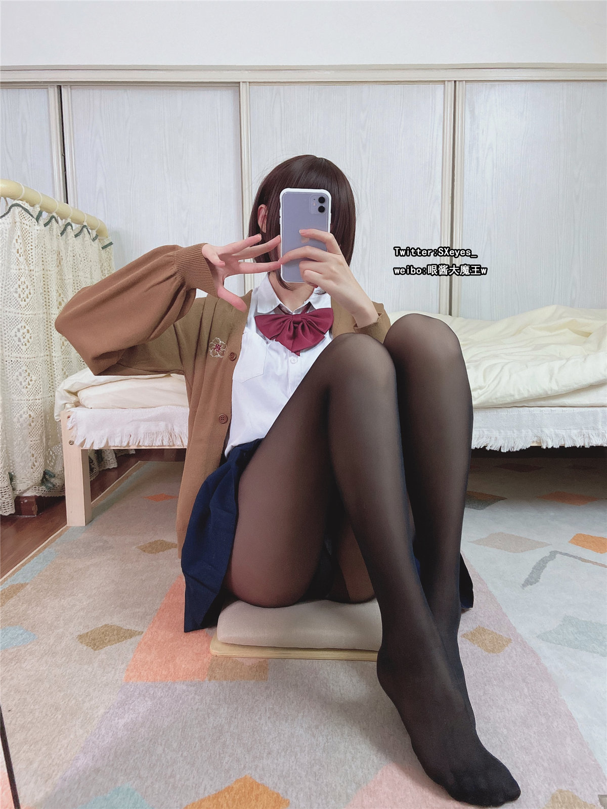 眼酱大魔王w 制服 [30P-92MB]