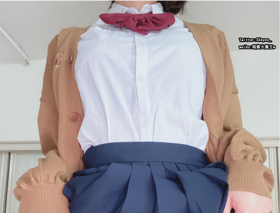 眼酱大魔王w 制服 [30P-92MB]