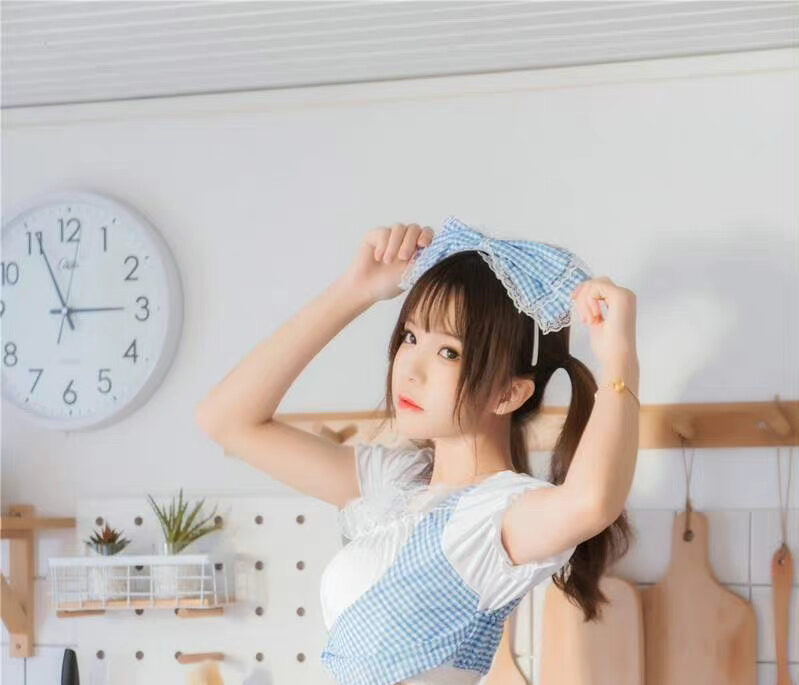 桜桃喵 小娇妻 [34P-746MB]