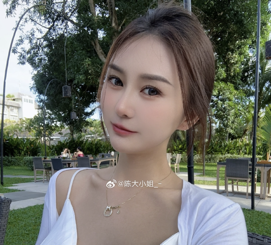 陈佩奇(陈大小姐)微密视频图片及所有作品免费鉴赏