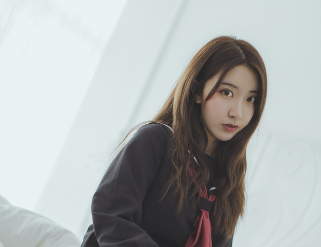 青春少女黑川：JK 作品唤起回忆，点燃幻想