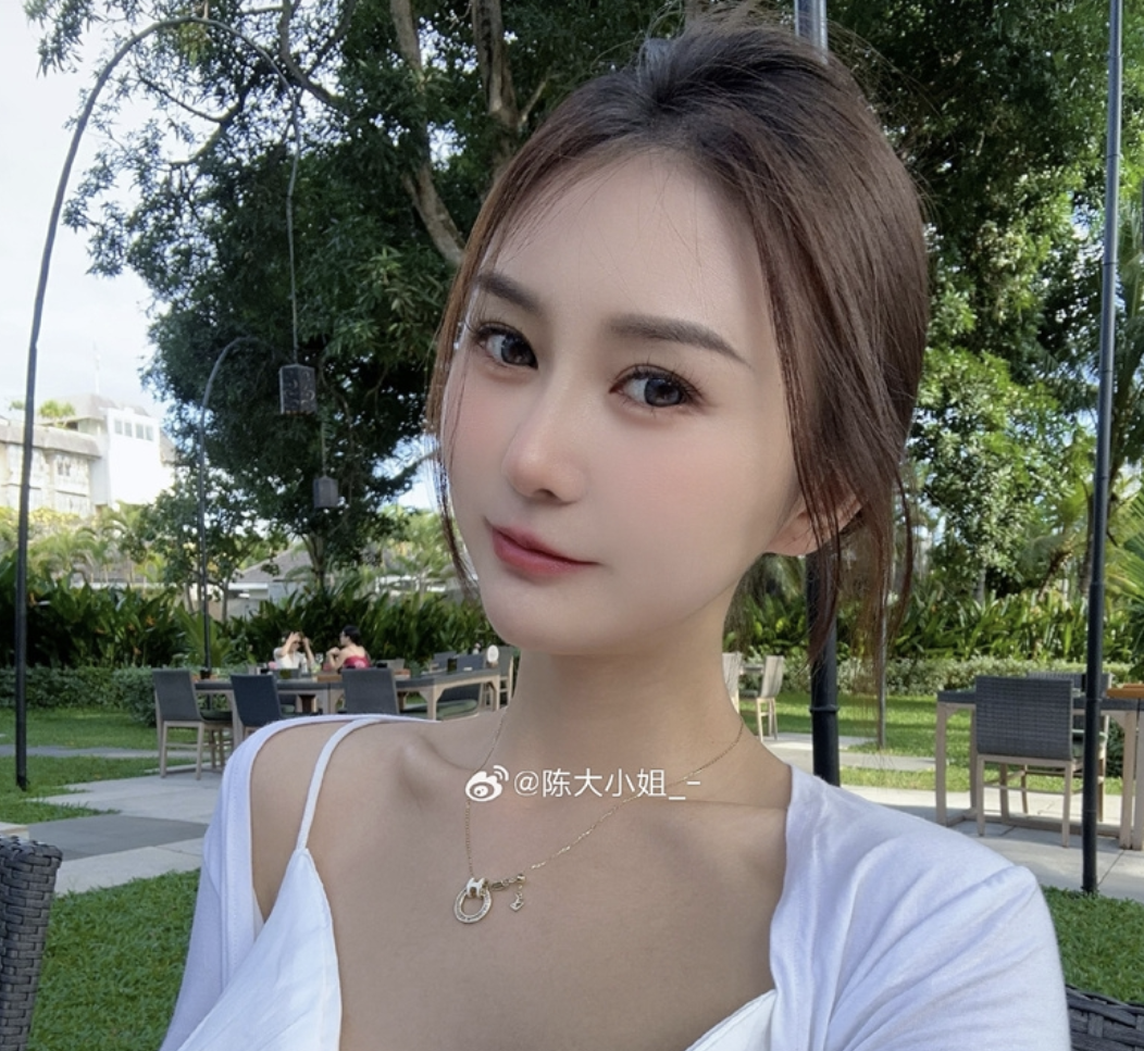 陈佩奇(陈大小姐)微密视频图片及所有作品免费鉴赏