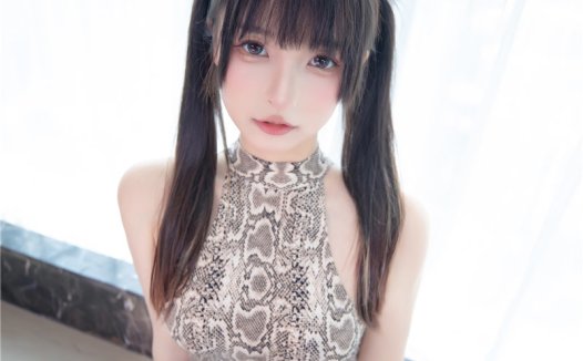 神楽坂真冬cos写真资源 蟒纹旗袍 [75P-163MB]在线欣赏