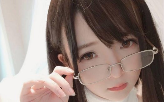 一小央泽 糯米元宵 [102P3V-1.34GB]免费在线欣赏