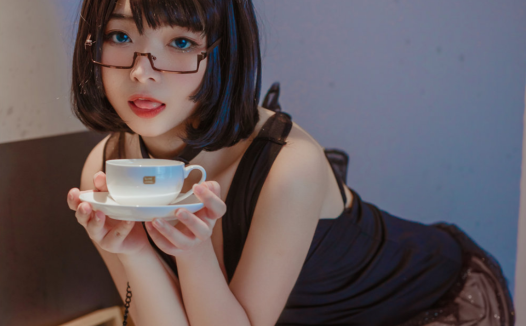 yuuhui玉汇 猫猫头黑裙子 [10P-110MB]